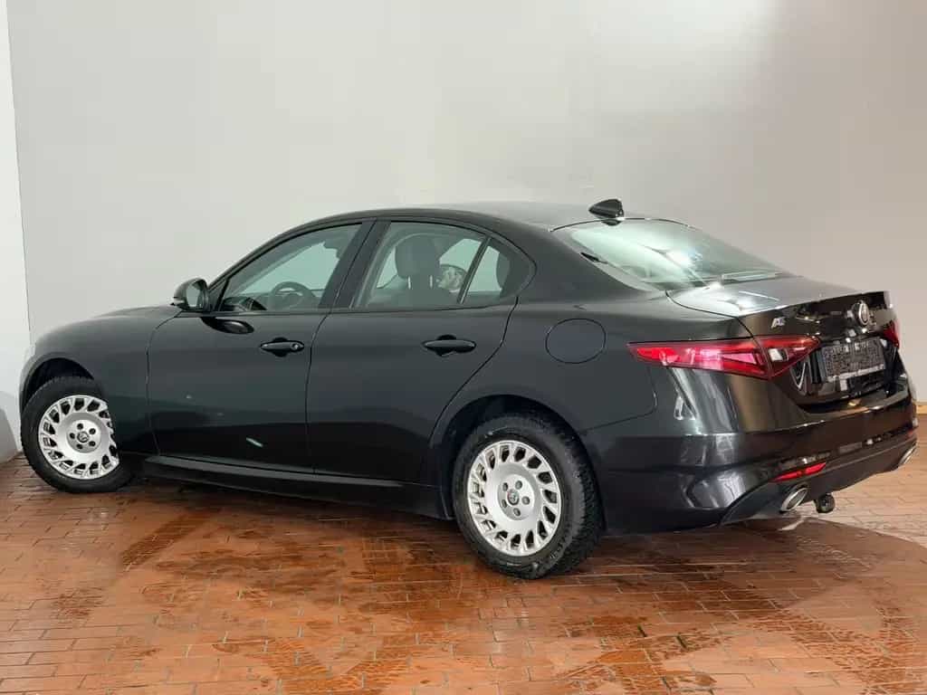 Alfa Romeo Giulia Super Automatik Leder Tempomat Ahk 07/2019-photo-7
