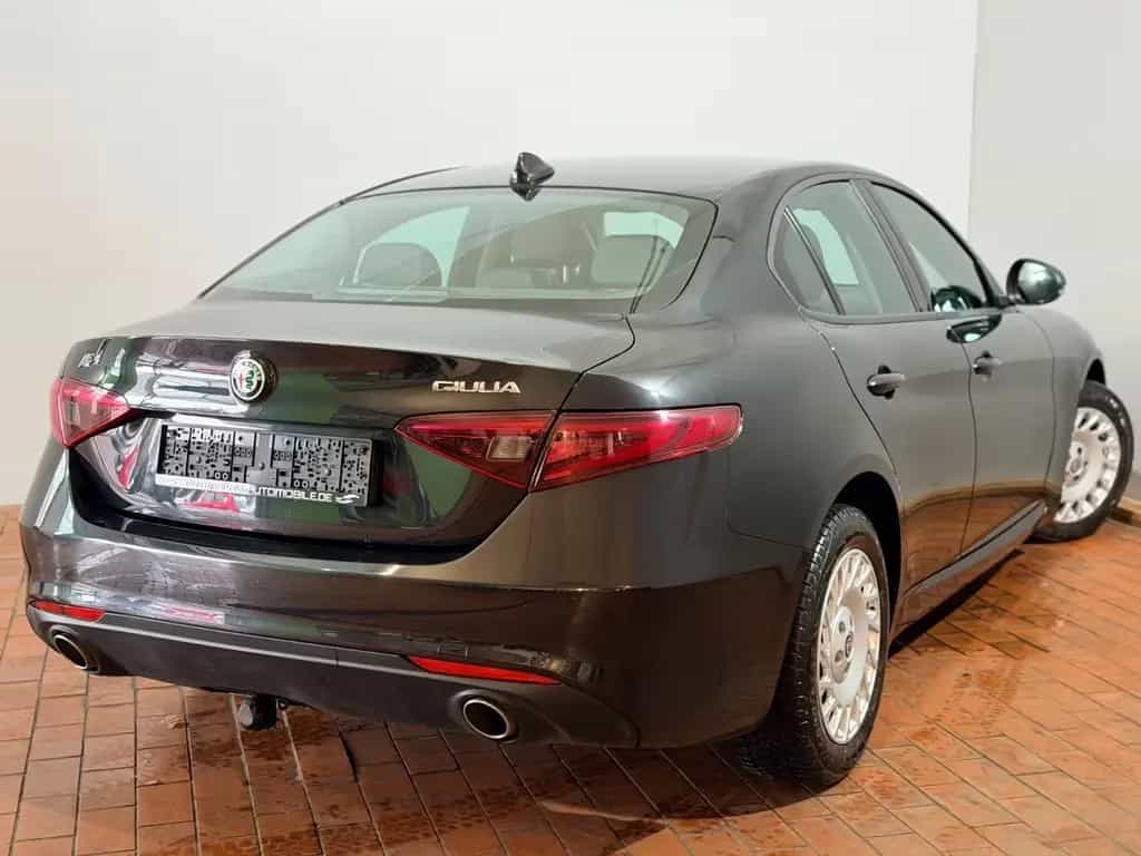 Alfa Romeo Giulia Super Automatik Leder Tempomat Ahk 07/2019-photo-9