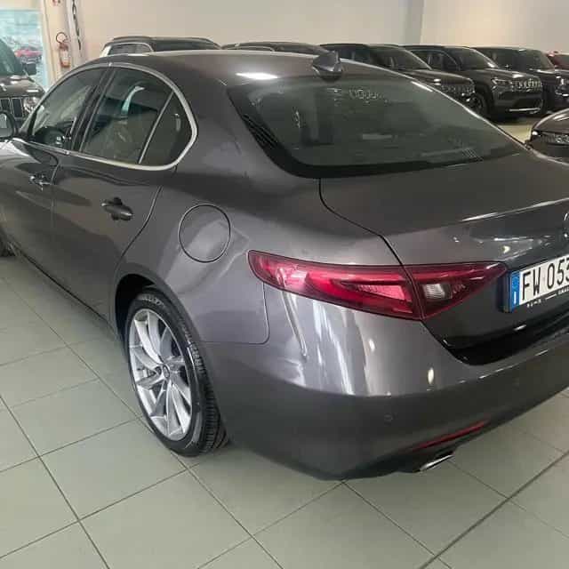 Alfa Romeo Giulia ROMEO Giulia 2.2 Turbodiesel 160 CV AT8 Exe 06/2019-photo-2