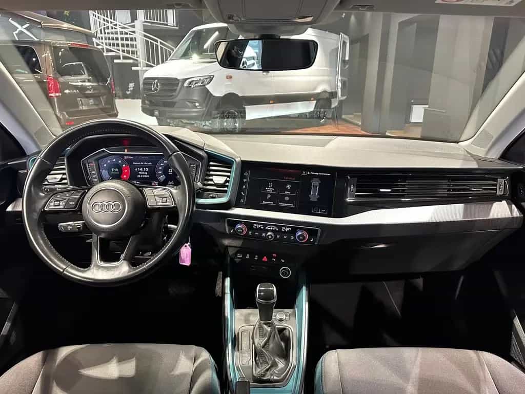 Audi A1 ADVANCED SPORT LED ACC NAVI VIRTUAL SPORTSITZ 08/2018-photo-13