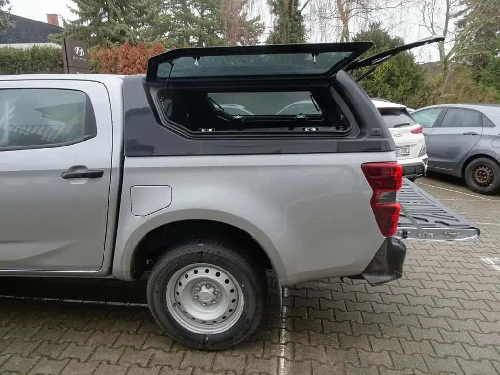 Isuzu D-Max Double Cab "L", Hardtop, AHK usw. 02/2026-photo-4