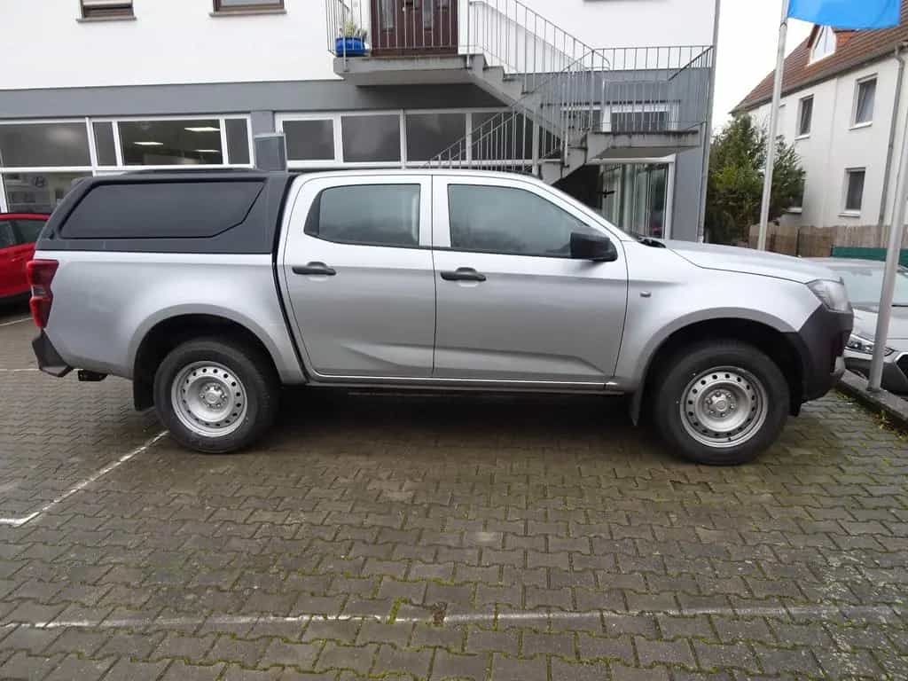 Isuzu D-Max Double Cab "L", Hardtop, AHK usw. 02/2026-photo-5