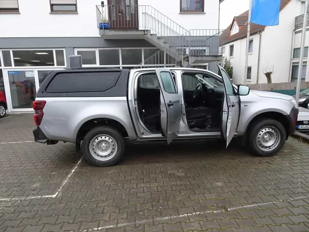 Isuzu D-Max Double Cab "L", Hardtop, AHK usw. 02/2026-photo-6