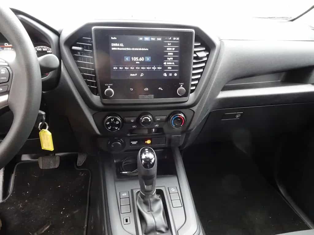Isuzu D-Max Double Cab "L", Hardtop, AHK usw. 02/2026-photo-7