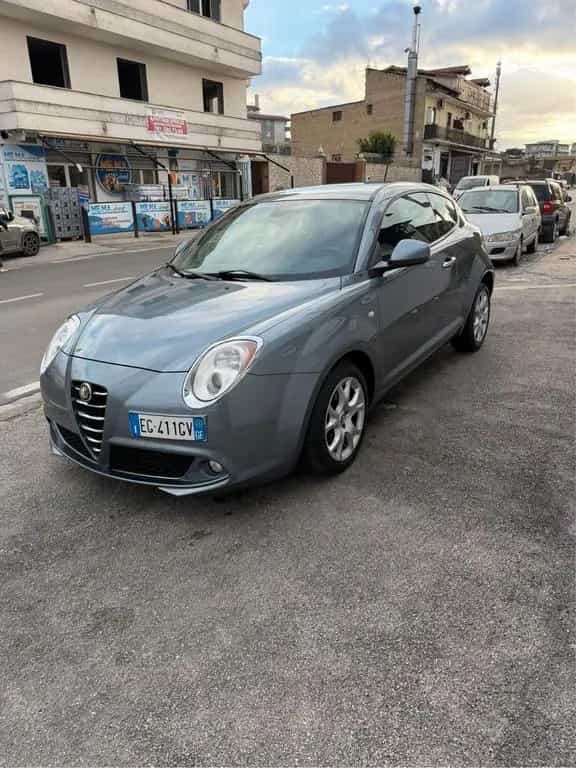 Alfa Romeo MiTo 1.6 JTDm-2 S&S Distinctive Sport 06/2011-photo-2