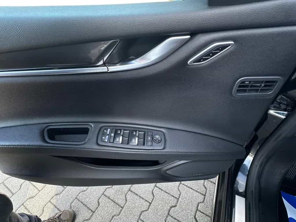 Maserati Ghibli Hybrid8ATM,Leder,LED, 09/2022-photo-11