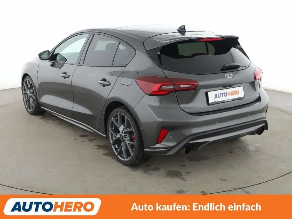 Ford Focus 2.3 EcoBoost ST X Aut*NAVI*LED*ACC*CAM*PDC 08/2022-photo-3