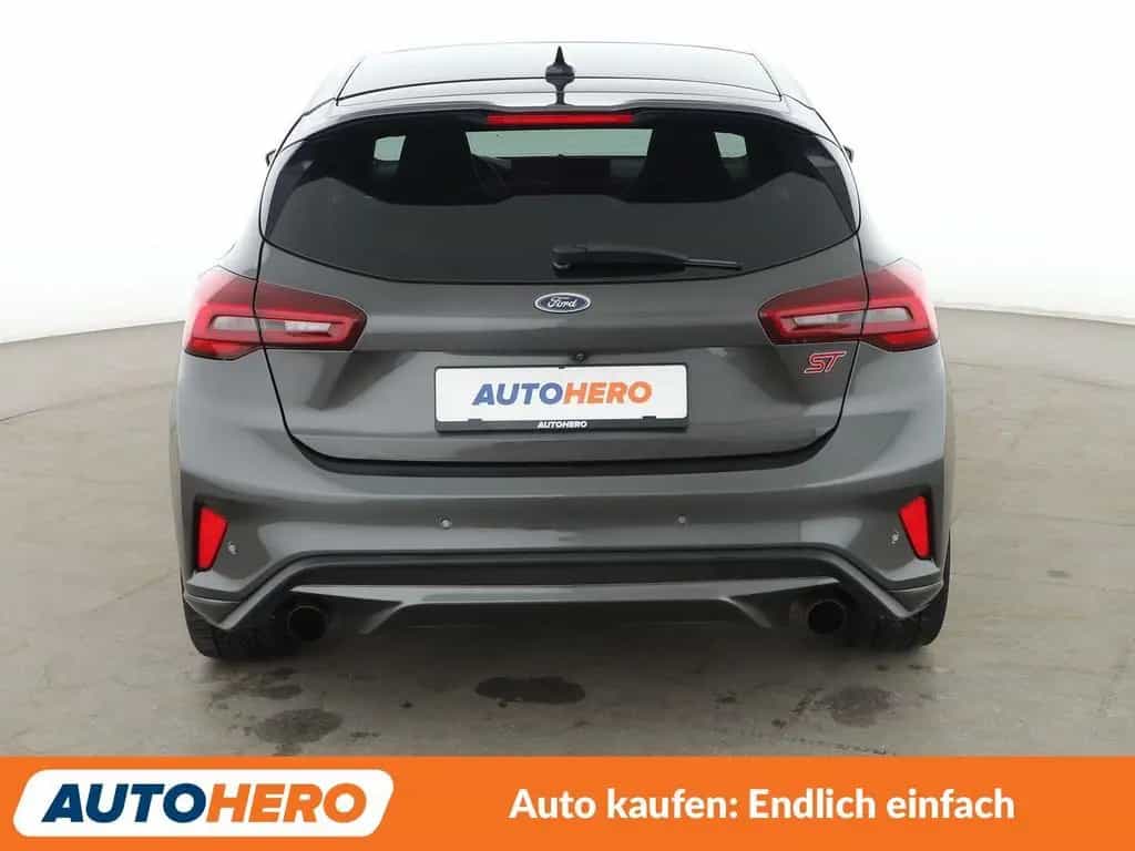Ford Focus 2.3 EcoBoost ST X Aut*NAVI*LED*ACC*CAM*PDC 08/2022-photo-4