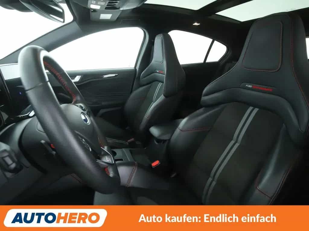 Ford Focus 2.3 EcoBoost ST X Aut*NAVI*LED*ACC*CAM*PDC 08/2022-photo-9
