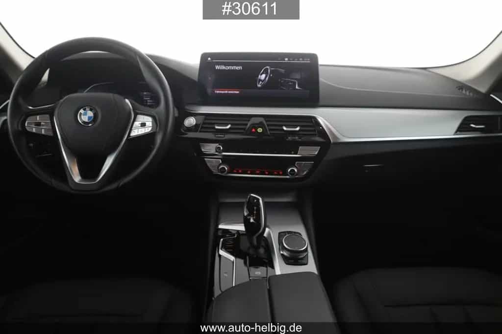 BMW 5 Series 520 d Touring #AHK#LED#Kamera#ACC#LiveCockpit# 08/2023-photo-13