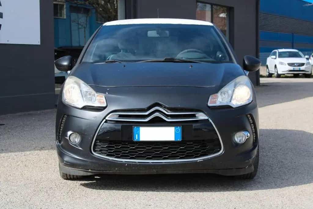 DS Automobiles DS3 Ds DS3 3 1.6 THP 155 Just Black 02/2011-photo-2