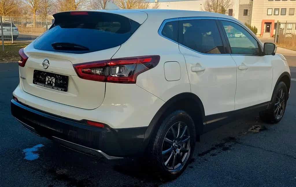 Nissan Qashqai N-Connecta/Navi/Garantie 09/2017-photo-4