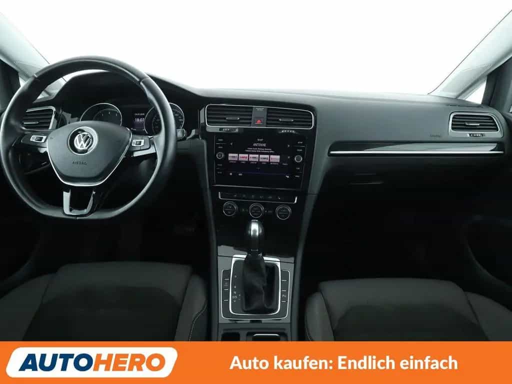 Volkswagen Golf VII 1.4 TSI Highline BM Aut.*LED*PDC*SHZ* 06/2018-photo-11