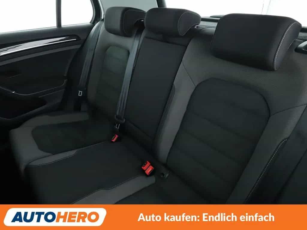 Volkswagen Golf VII 1.4 TSI Highline BM Aut.*LED*PDC*SHZ* 06/2018-photo-13