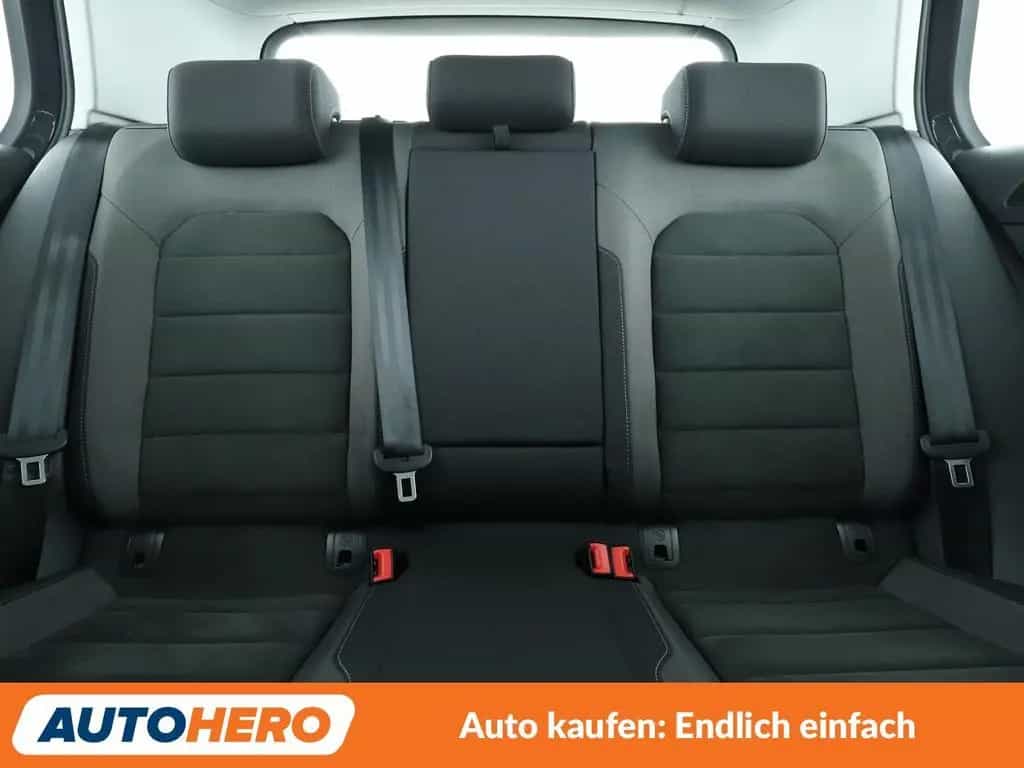 Volkswagen Golf VII 1.4 TSI Highline BM Aut.*LED*PDC*SHZ* 06/2018-photo-15