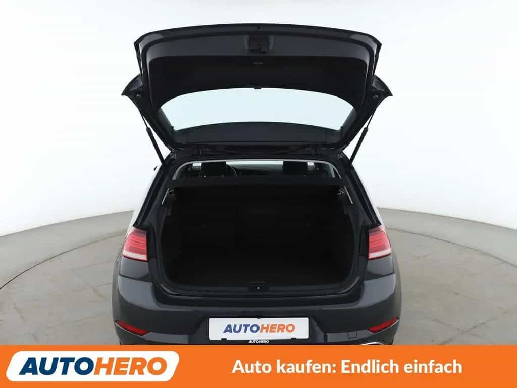 Volkswagen Golf VII 1.4 TSI Highline BM Aut.*LED*PDC*SHZ* 06/2018-photo-16