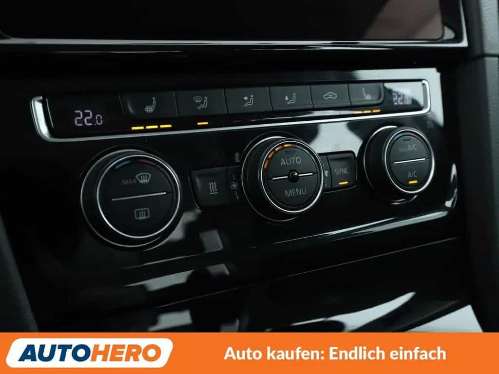 Volkswagen Golf VII 1.4 TSI Highline BM Aut.*LED*PDC*SHZ* 06/2018-photo-23