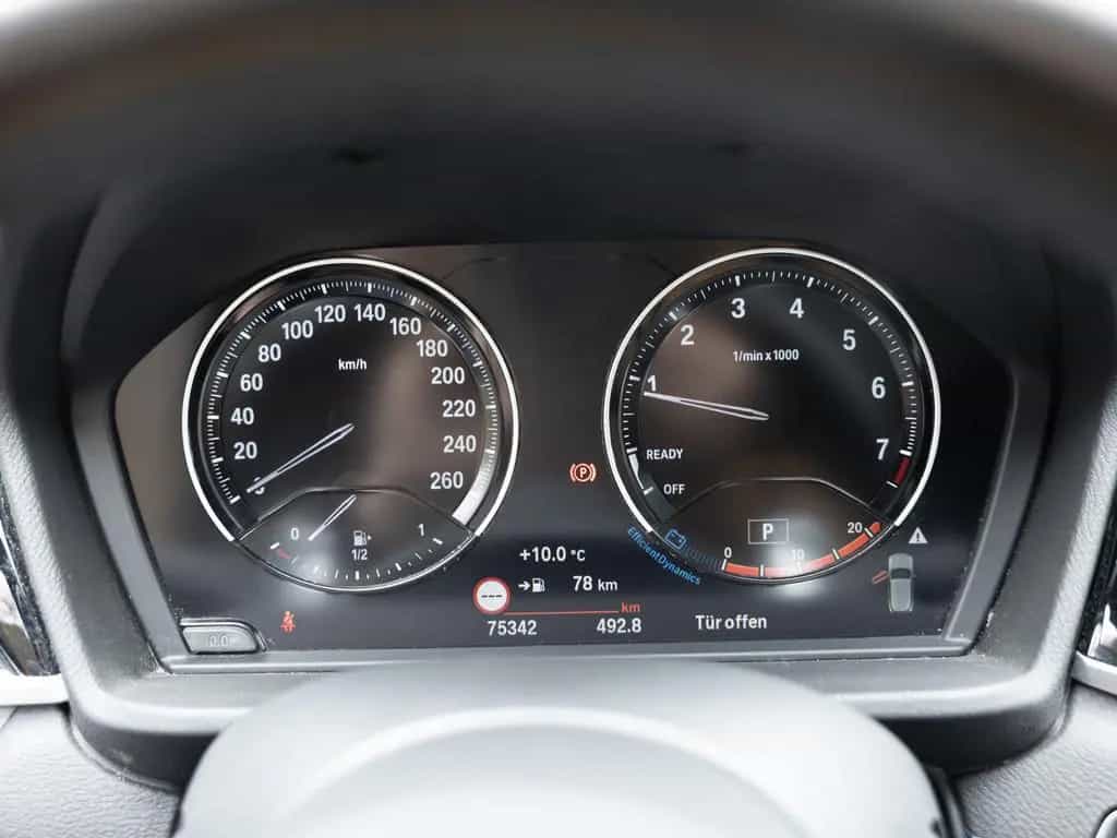 BMW X2 sDrive 20i M-Sport PANO AHK HUD LED W-LAN SHZ 06/2021-photo-12