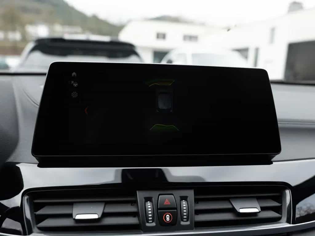 BMW X2 sDrive 20i M-Sport PANO AHK HUD LED W-LAN SHZ 06/2021-photo-16