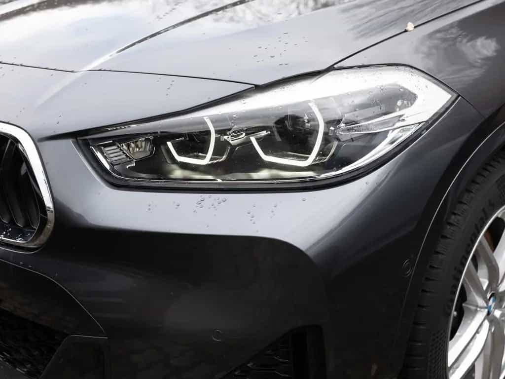 BMW X2 sDrive 20i M-Sport PANO AHK HUD LED W-LAN SHZ 06/2021-photo-27