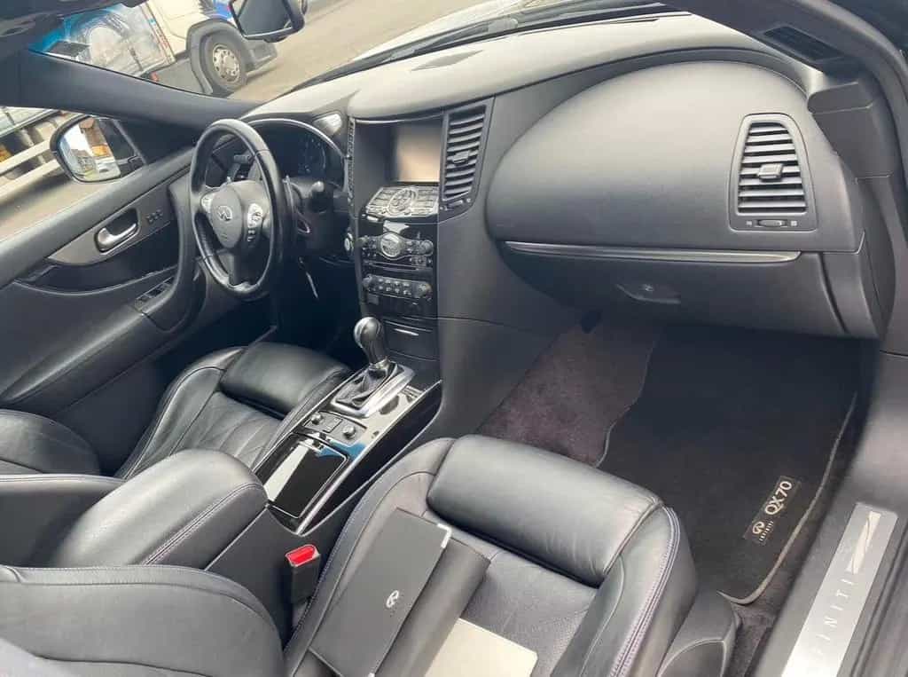 Infiniti QX70 30d S S 07/2013-photo-4