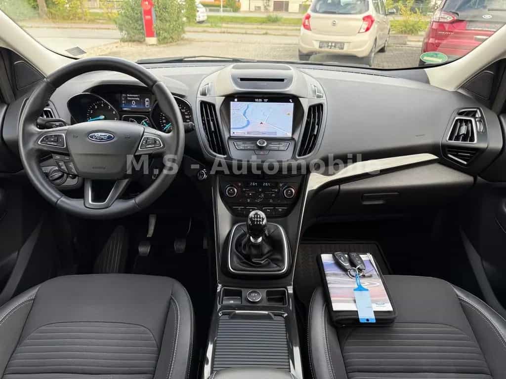 Ford Kuga 1.5EcoBoost Titanium*1.Hand*SHZ*PDC*DAB*Nav 09/2019-photo-11