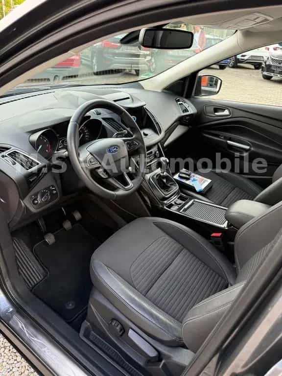 Ford Kuga 1.5EcoBoost Titanium*1.Hand*SHZ*PDC*DAB*Nav 09/2019-photo-9