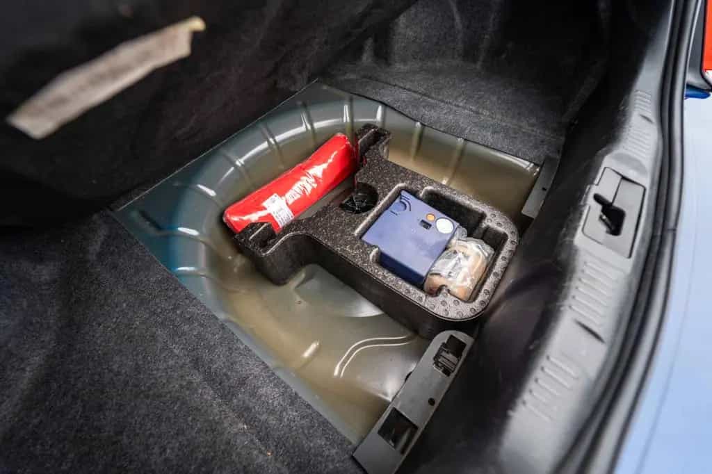 Ford Mustang 3,7 CABRIO LEDER XENON ALU ANDROID 01/2015-photo-25