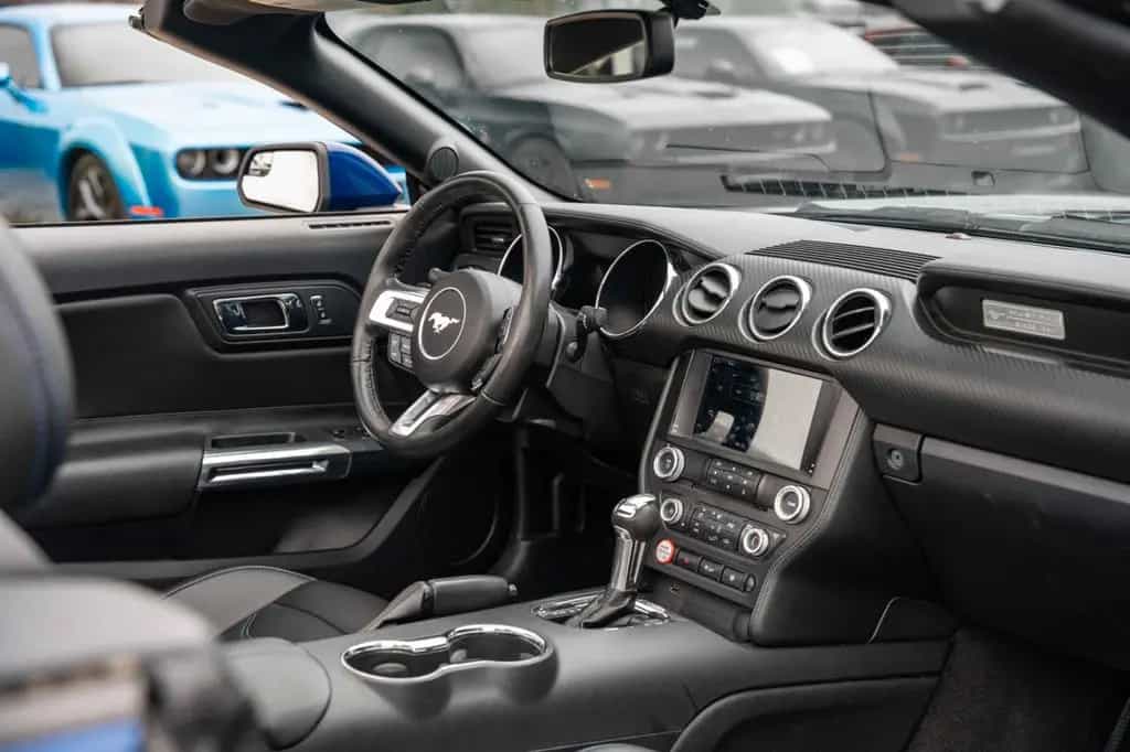 Ford Mustang 3,7 CABRIO LEDER XENON ALU ANDROID 01/2015-photo-30