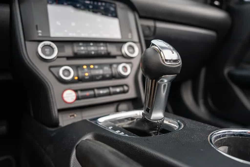 Ford Mustang 3,7 CABRIO LEDER XENON ALU ANDROID 01/2015-photo-39