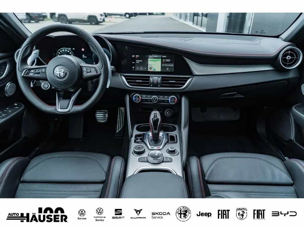 Alfa Romeo Giulia Competizione MY23 2.0 Turbo AT8 Q4 HARMAN 02/2023-photo-13