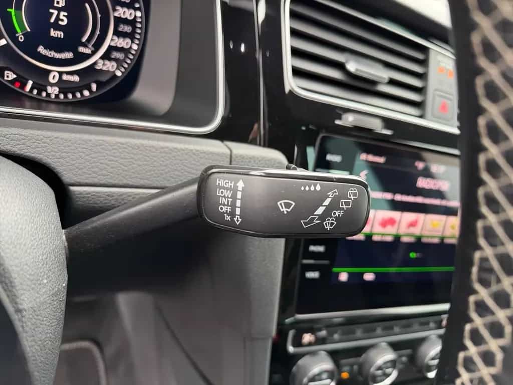 Volkswagen Golf VII Variant 2.0 R 4Motion LED Navi Kamera 12/2019-photo-20