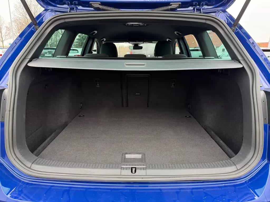 Volkswagen Golf VII Variant 2.0 R 4Motion LED Navi Kamera 12/2019-photo-8