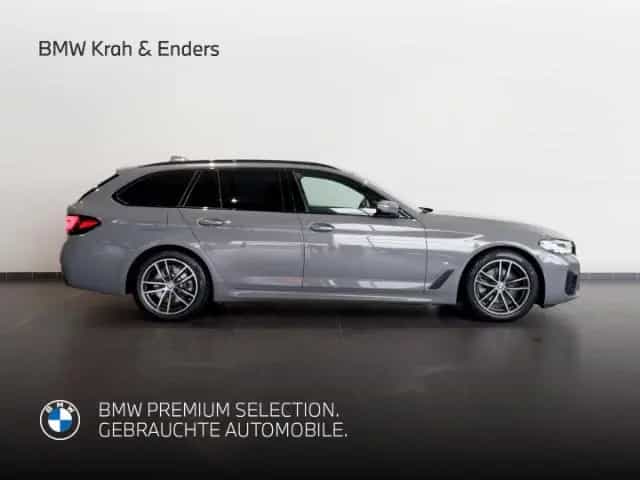 BMW 5 Series 520 d xDrive Touring M Sport HiFi+SHZ+CarPlay 02/2022-photo-1