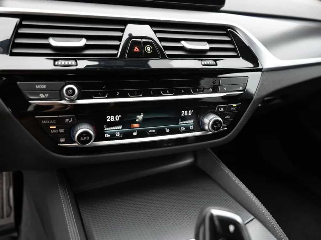 BMW 5 Series 520d Touring M-Sport FACEL. HUD LASER LED ACC 10/2022-photo-15