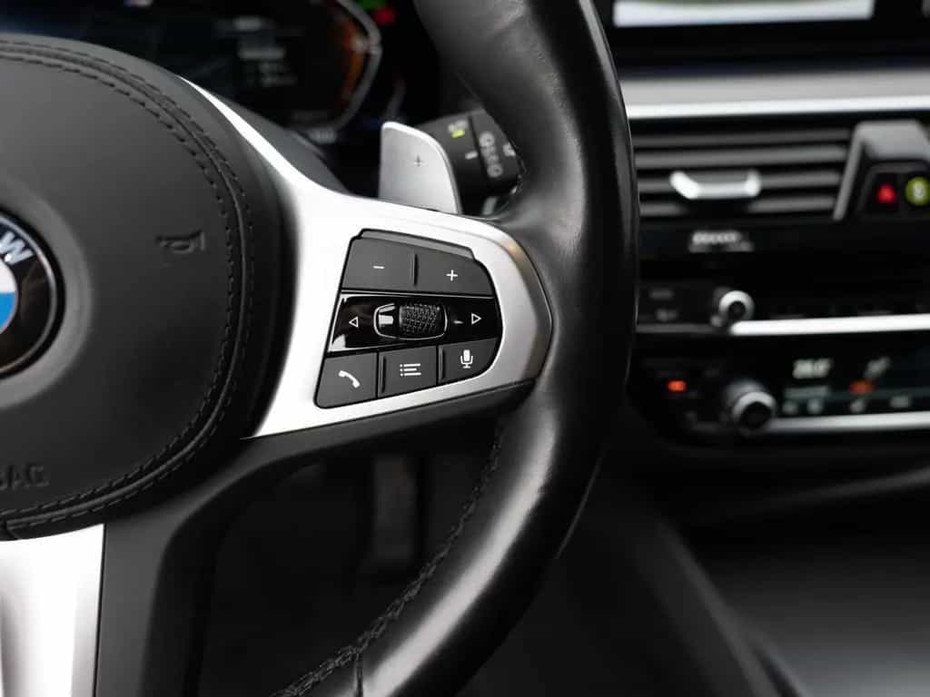 BMW 5 Series 520d Touring M-Sport FACEL. HUD LASER LED ACC 10/2022-photo-17