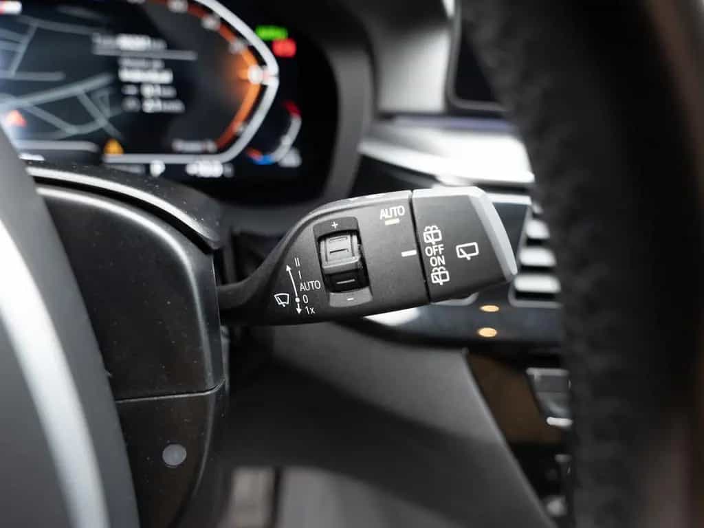 BMW 5 Series 520d Touring M-Sport FACEL. HUD LASER LED ACC 10/2022-photo-19