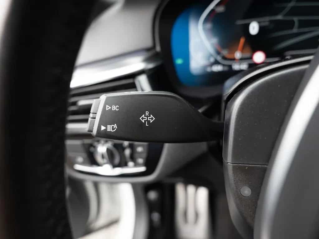 BMW 5 Series 520d Touring M-Sport FACEL. HUD LASER LED ACC 10/2022-photo-20