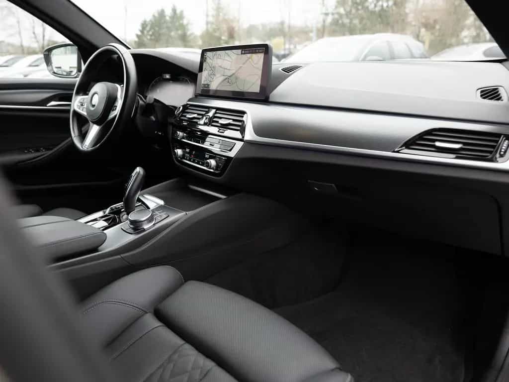 BMW 5 Series 520d Touring M-Sport FACEL. HUD LASER LED ACC 10/2022-photo-6
