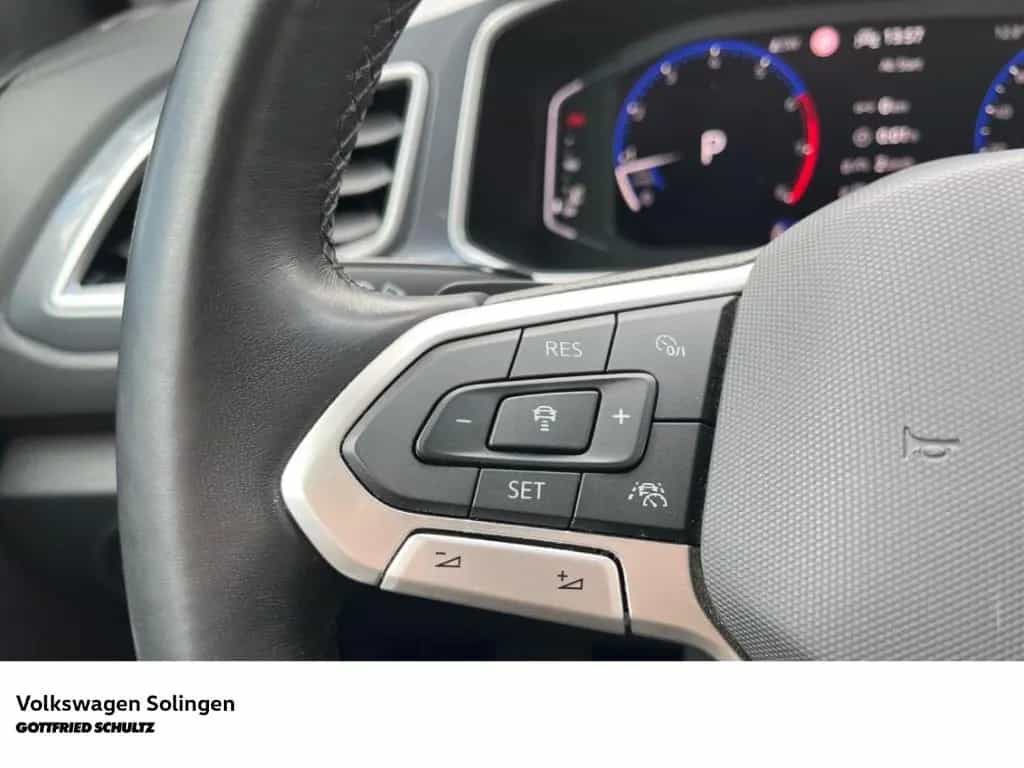 Volkswagen T-Roc 1.5 TSI Style DSG   AHK   Kamera   Navi 07/2022-photo-14
