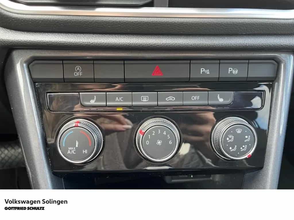 Volkswagen T-Roc 1.5 TSI Style DSG   AHK   Kamera   Navi 07/2022-photo-17