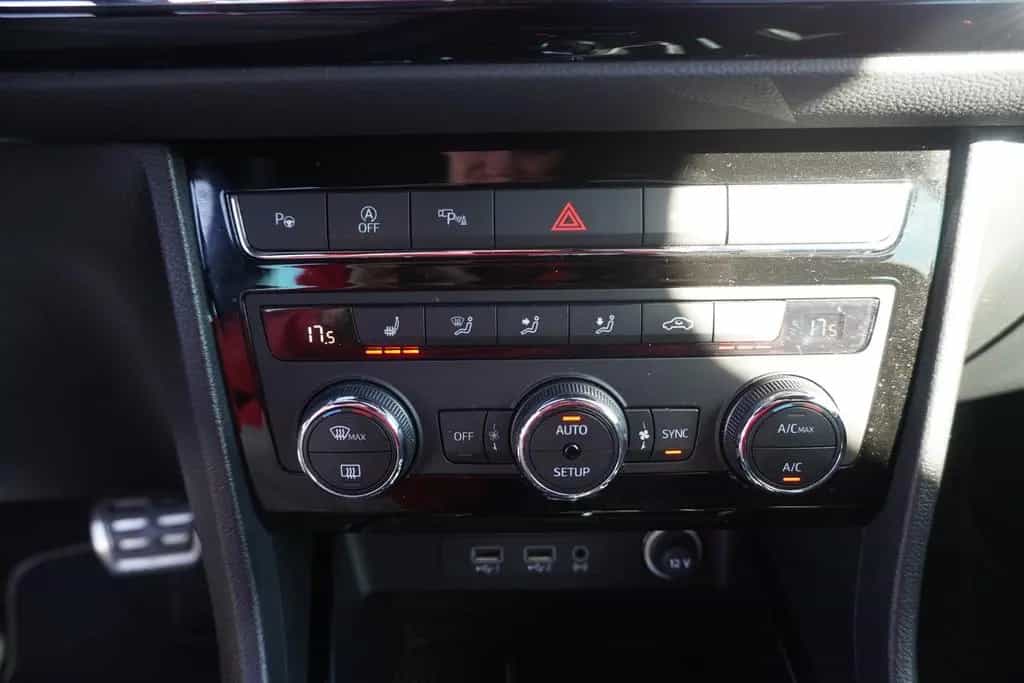 Cupra Ateca 2.0 TSI 4Drive DSG LED Navi Pano VC ACC Be 05/2020-photo-23