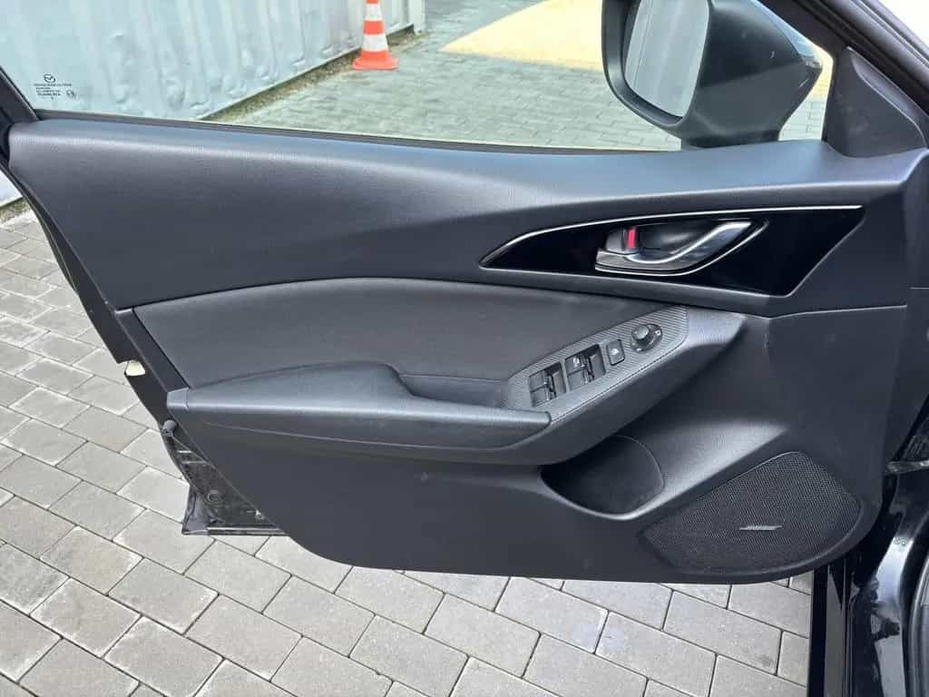 Mazda 3 2.0 SKYACTIV-G 165 Bi Xenon HUD SHZ PDC Tempo 12/2016-photo-18