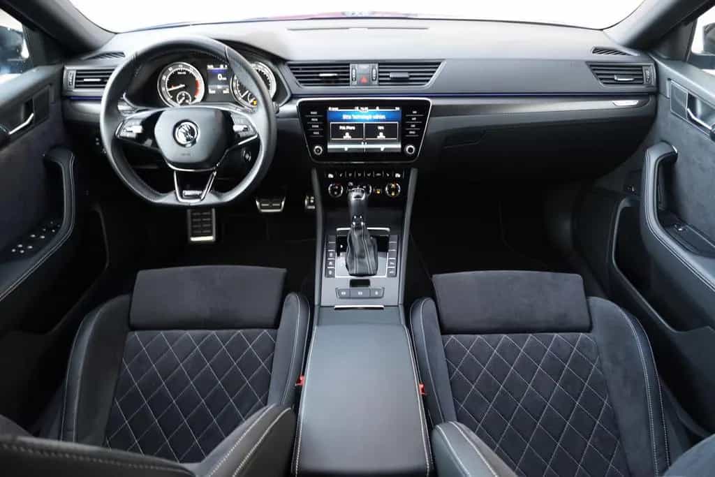 Skoda Superb Combi 2.0 TSI Sportline DSG LED DCC PDC 10/2021-photo-10
