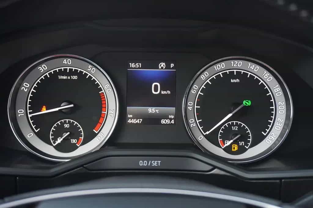 Skoda Superb Combi 2.0 TSI Sportline DSG LED DCC PDC 10/2021-photo-13