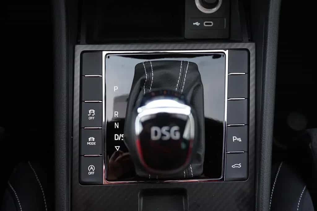 Skoda Superb Combi 2.0 TSI Sportline DSG LED DCC PDC 10/2021-photo-24