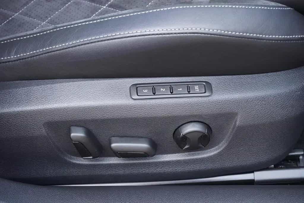 Skoda Superb Combi 2.0 TSI Sportline DSG LED DCC PDC 10/2021-photo-32