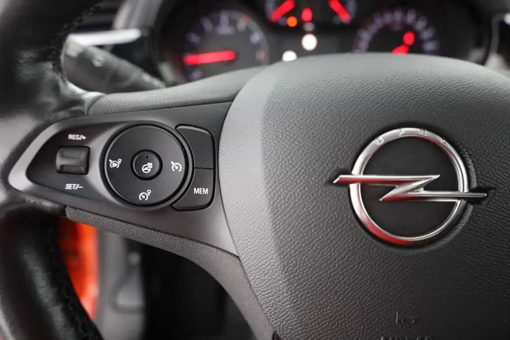 Opel Corsa F 1.5 CDTI Elegance LED IntelliLink DAB 02/2020-photo-16