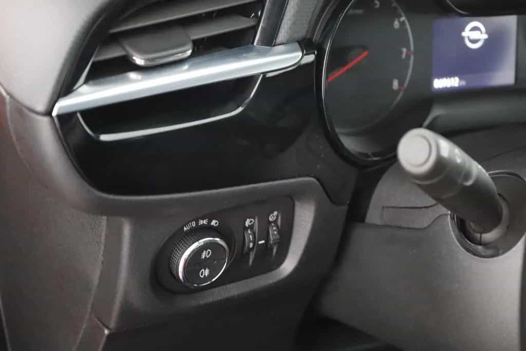 Opel Corsa F 1.5 CDTI Elegance LED IntelliLink DAB 02/2020-photo-21