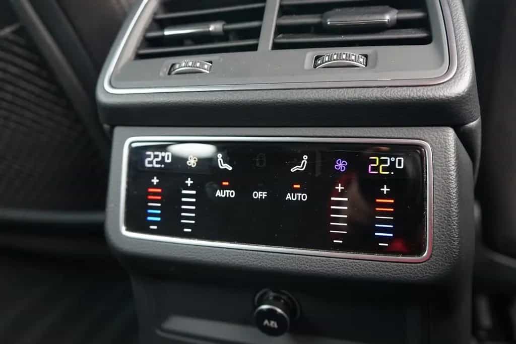 Audi A6 Avant 40 TDI sport LED Navi DAB ACC PDC AHK 02/2021-photo-11